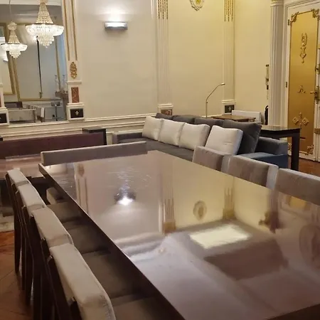 Apartment Trocadero